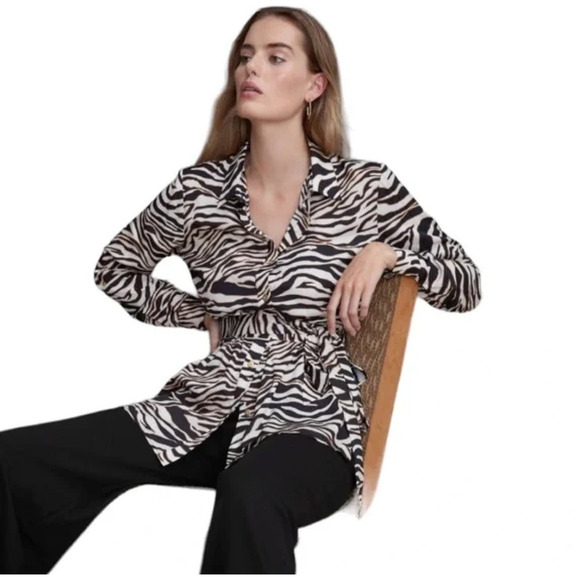 NWT Chloe Kristyn Zebra print Tie Blouse with Belt Size M - Picture 1 of 14